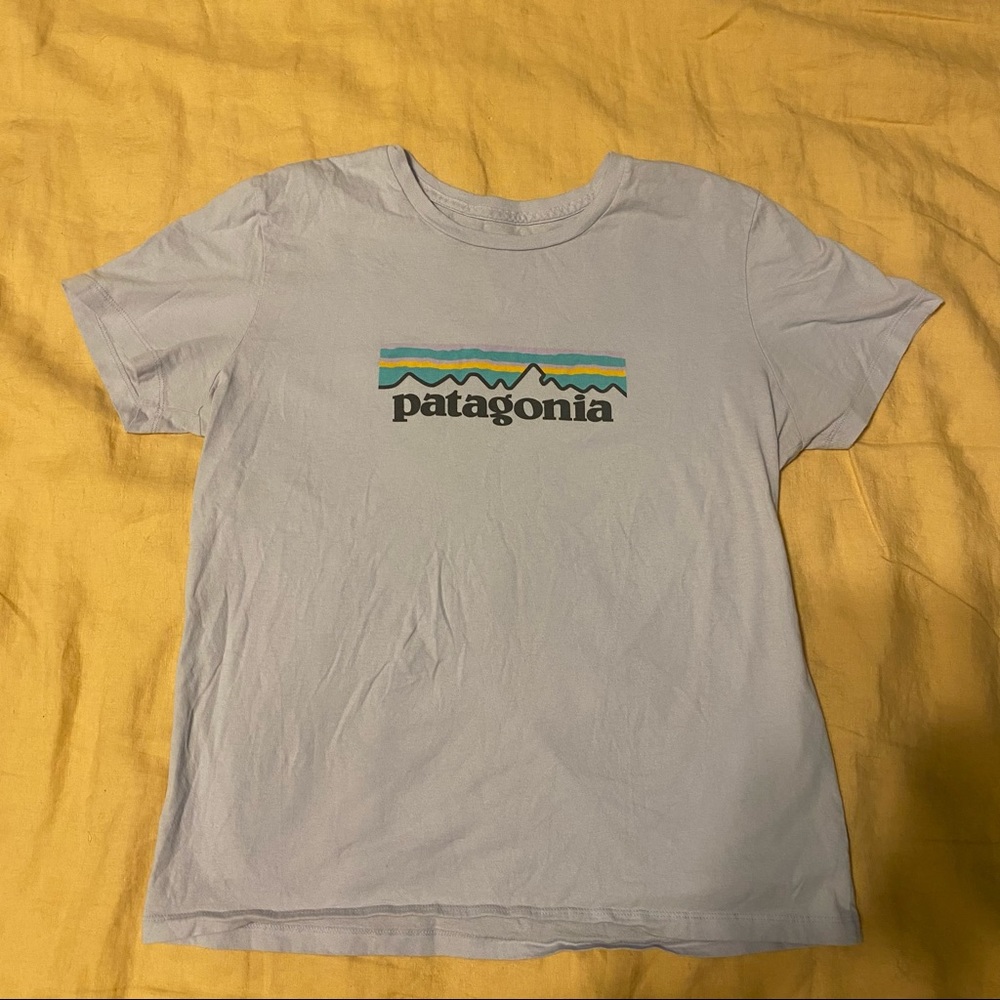 Patagonia Women’s Pastel P-6 Logo organic crew t-shirt, light purple, size small